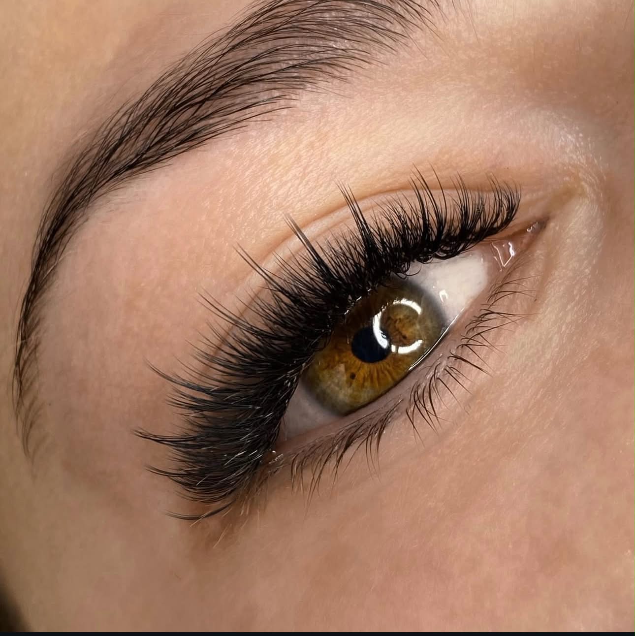 WIMPERNVERLÄNGRUNG - Beauty Moments