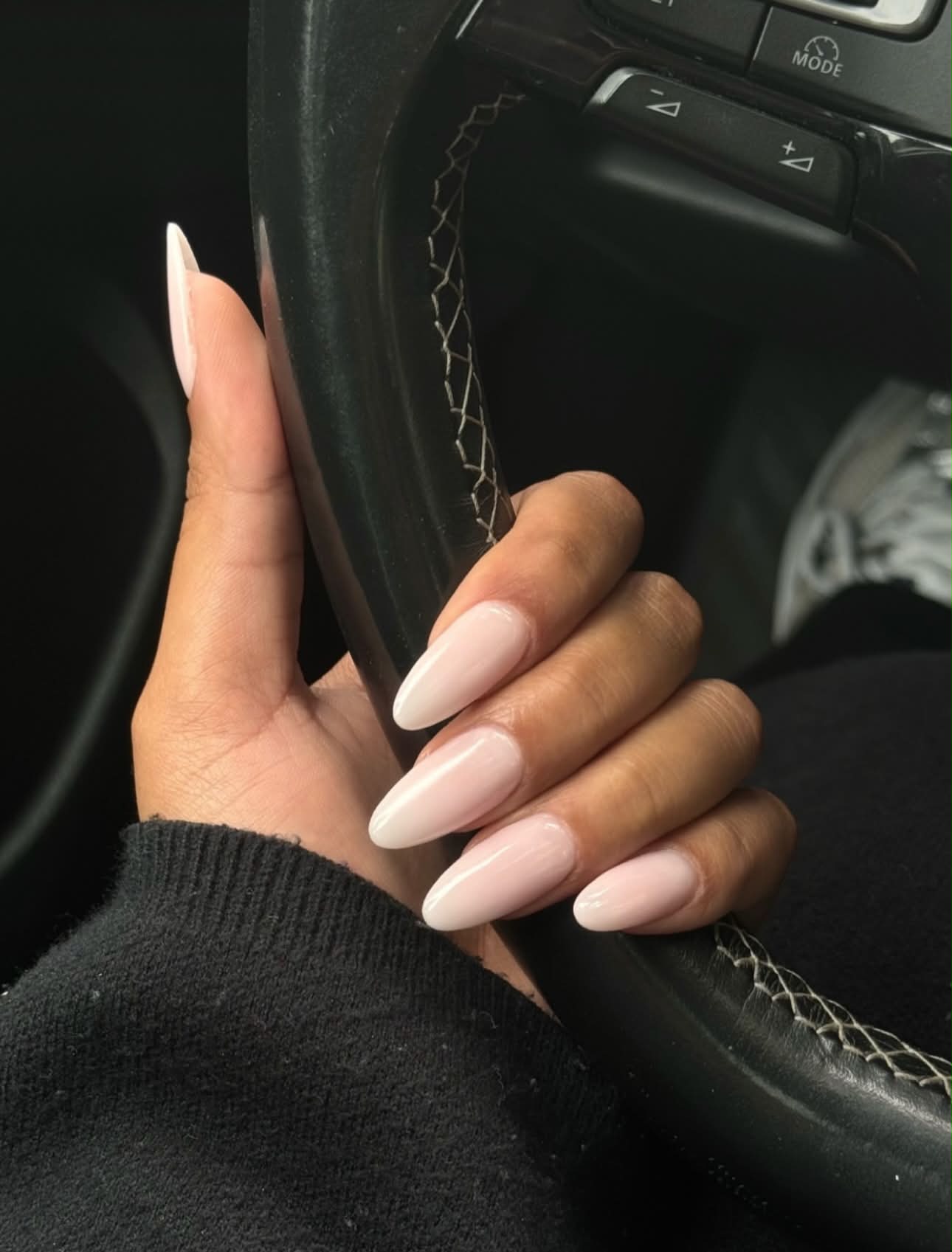 NAILS - Beauty Moments
